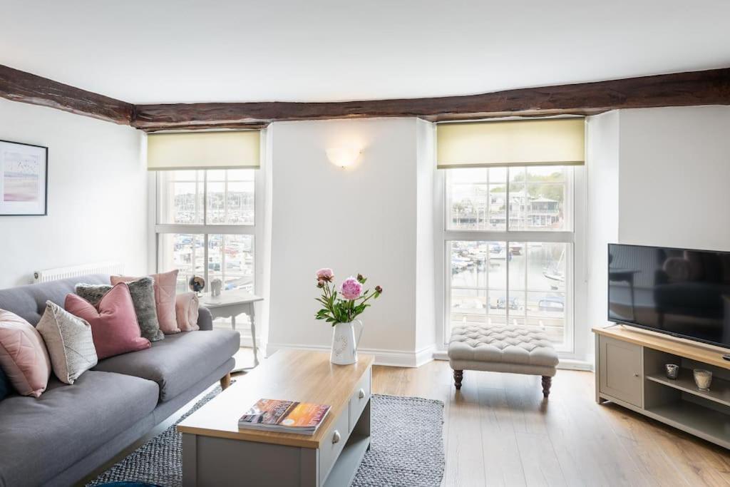 Blue Skies Apartment - Harbour Views Торкі Екстер'єр фото